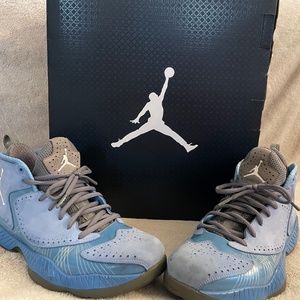 Air Jordan 2012 Deluxe 'UNC'